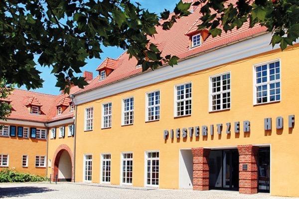 Piesteritzer Hof - Hotel Garni Wittenberg ภายนอก รูปภาพ